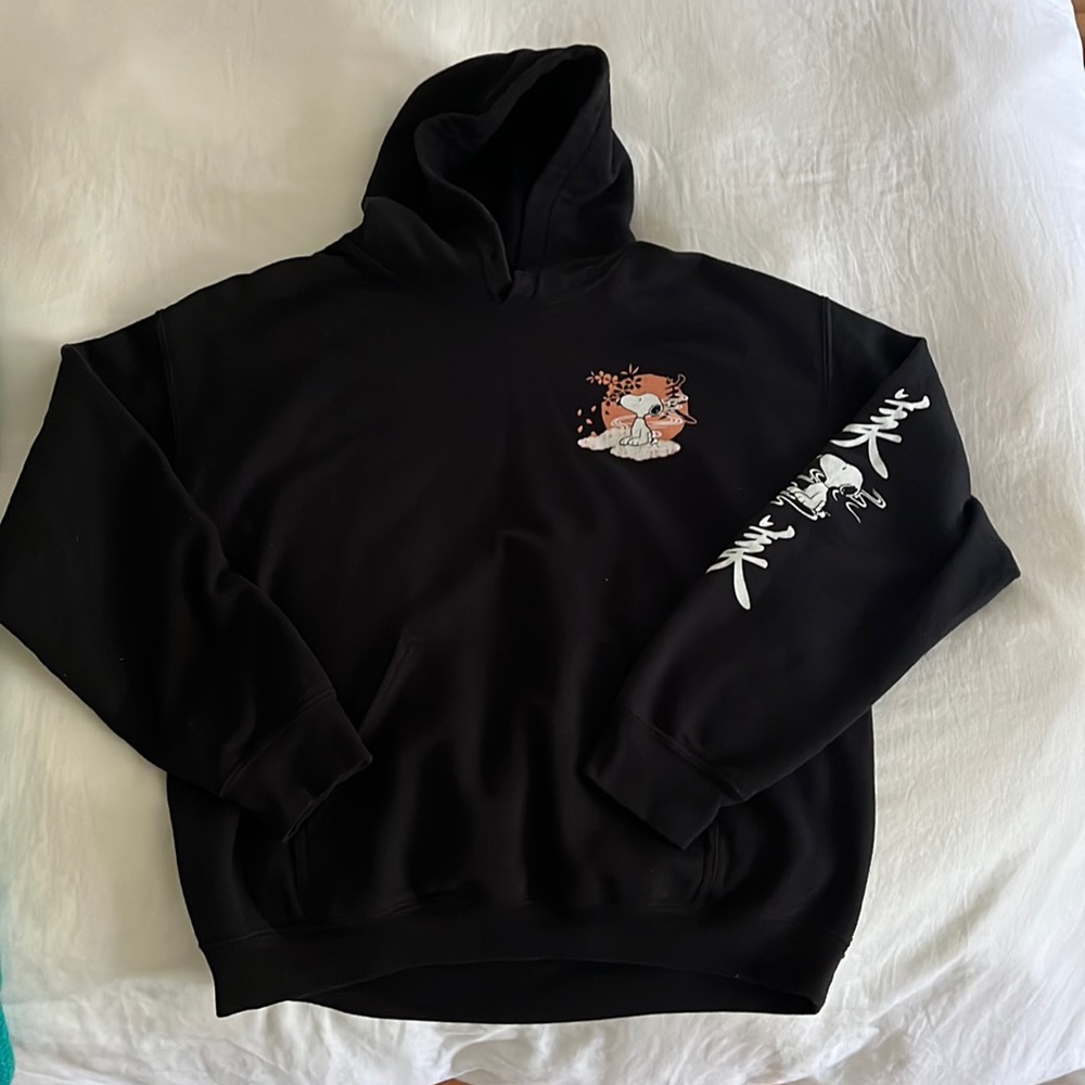 black snoopy hoodie
